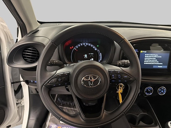 Toyota Aygo X 9 of 10