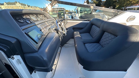 Sea Ray 380 SS -1992 15 of 23