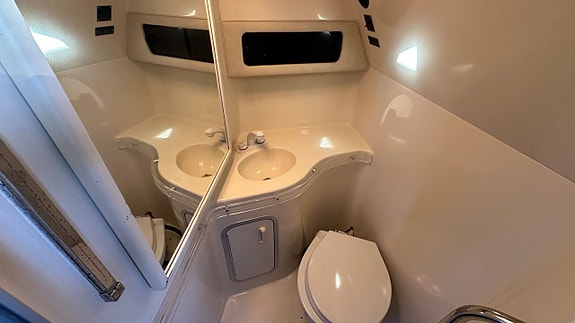 Sea Ray 380 SS -1992 23 of 23