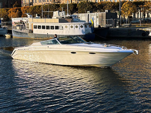 Sea Ray 380 SS -1992 5 of 23