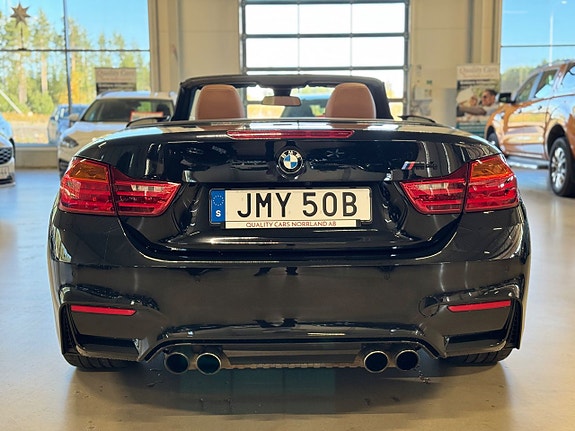 BMW M4 5 of 5