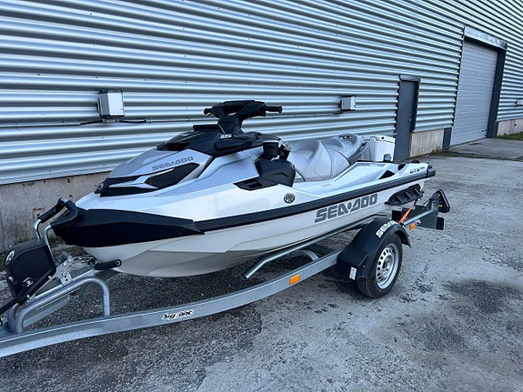 Sea-doo GTX LTD 325 iDF -2025 DEMO ink trailer 3 of 4
