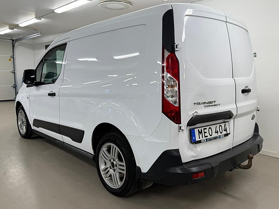 Ford Transit Connect 6 of 24
