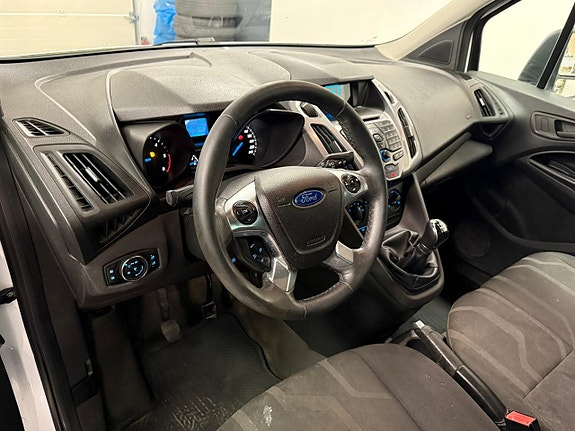 Ford Transit Connect 10 of 24