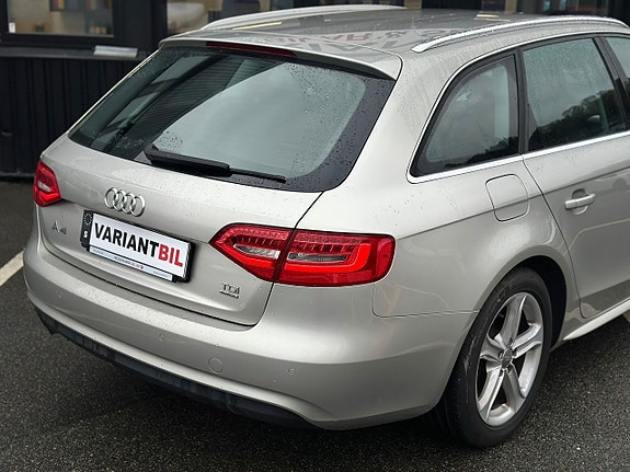 Audi A4 5 of 26