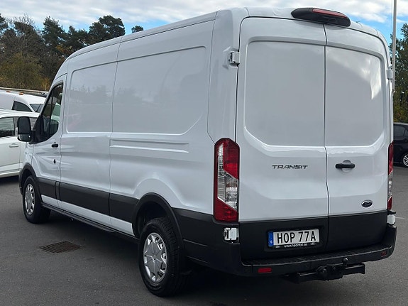 Ford Transit 13 of 15