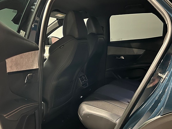 Peugeot 3008 13 of 23