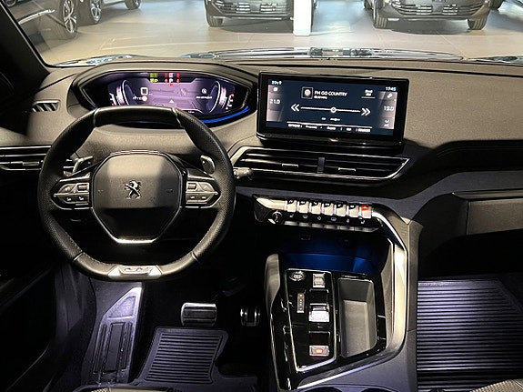 Peugeot 3008 16 of 23