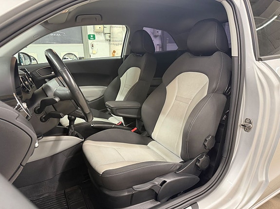 Audi A1 9 of 13