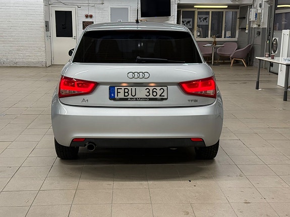 Audi A1 4 of 5