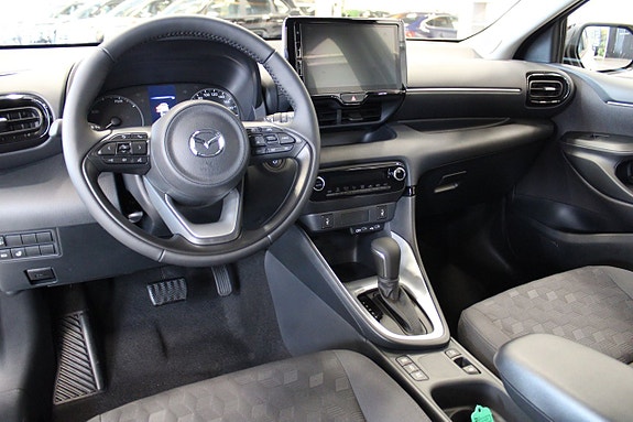 Mazda 2 9 of 19
