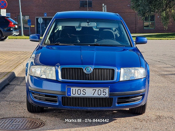 Skoda Superb 11 of 22