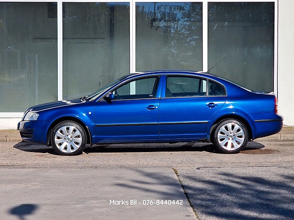 Skoda Superb 4 of 5