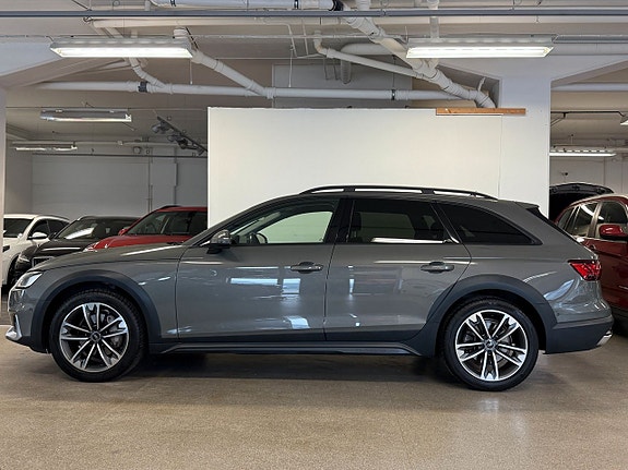 Audi A4 allroad 2 of 5