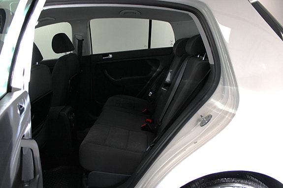 Volkswagen Golf Plus 6 of 12
