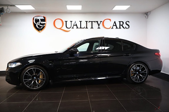 BMW M5 2 of 5