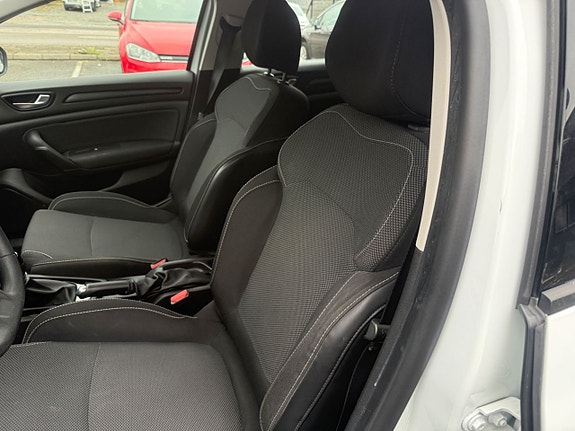 Renault Megane IV 6 of 10