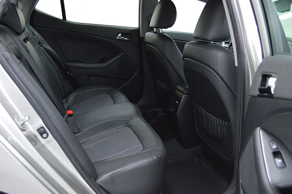 Kia Optima 10 of 21