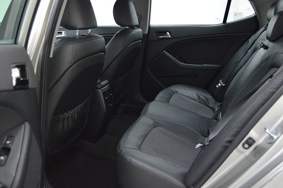 Kia Optima 9 of 21