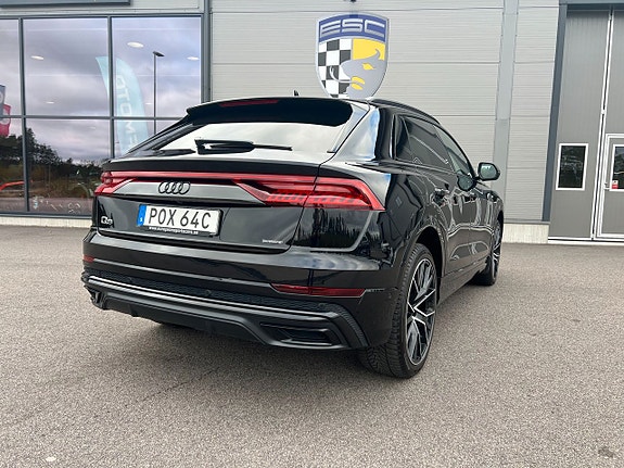 Audi Q8 3 of 18