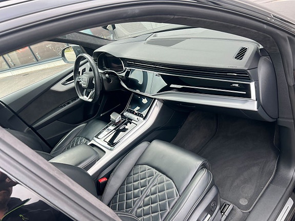 Audi Q8 6 of 18