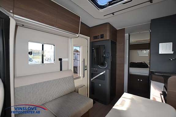 Adria MB 670 DC 9 of 15