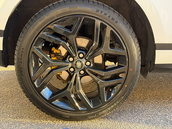 Land Rover Range Rover Evoque 24 of 26