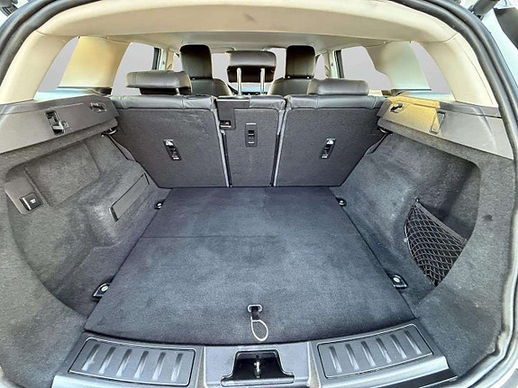 Land Rover Range Rover Evoque 18 of 26