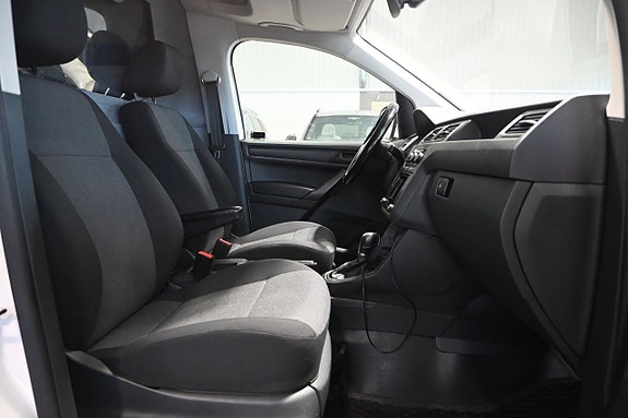 Volkswagen Caddy Maxi 10 of 17