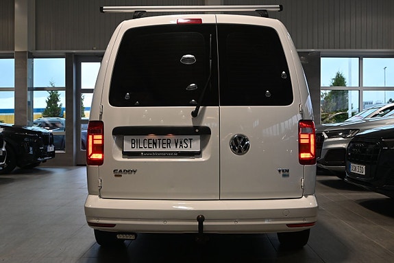 Volkswagen Caddy Maxi 4 of 5