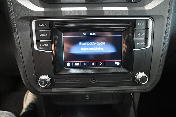 Volkswagen Caddy Maxi 16 of 17