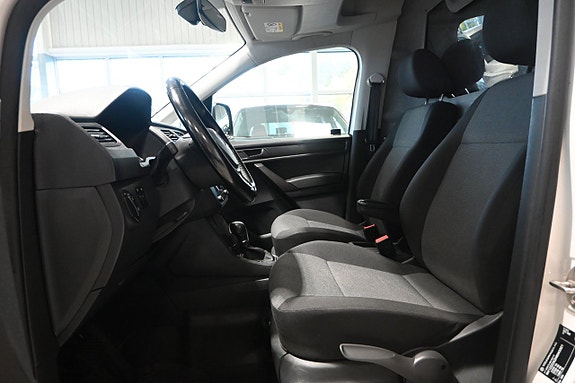 Volkswagen Caddy Maxi 8 of 17
