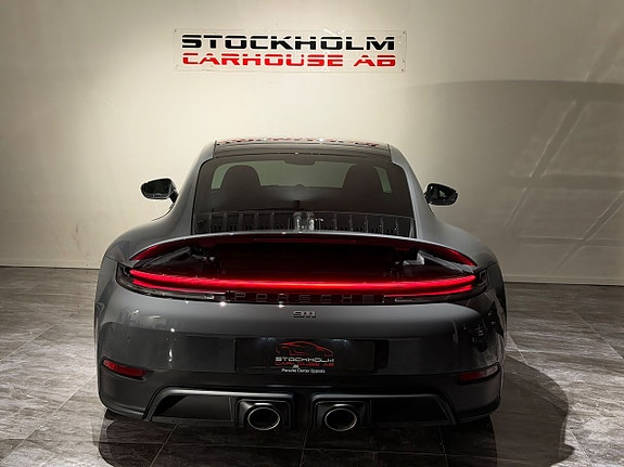 Porsche 911 14 of 28