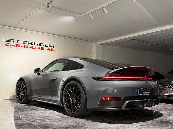 Porsche 911 13 of 28