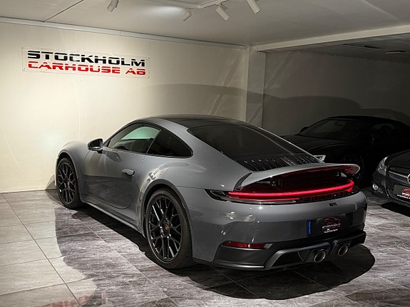 Porsche 911 11 of 28