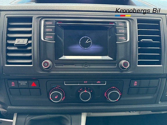 Volkswagen Transporter 11 of 17