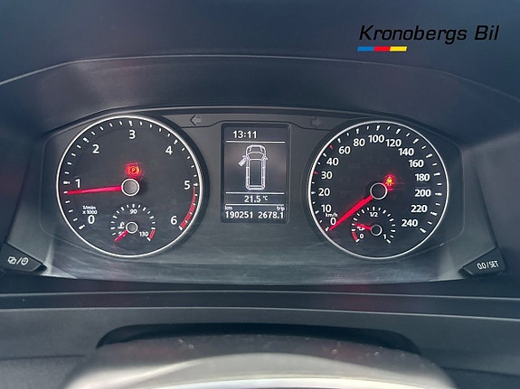 Volkswagen Transporter 10 of 17