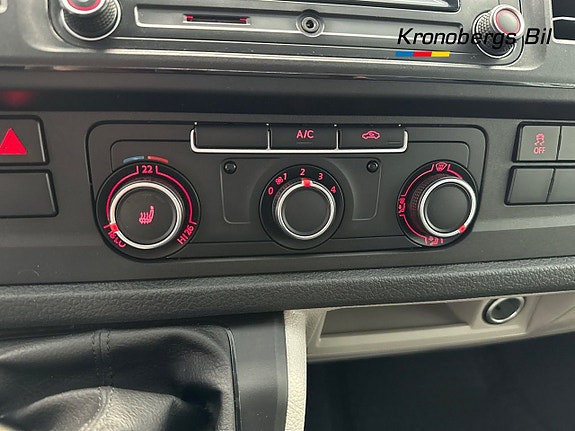 Volkswagen Transporter 13 of 17
