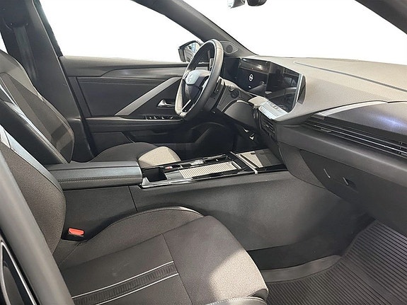 Opel Astra 12 of 15
