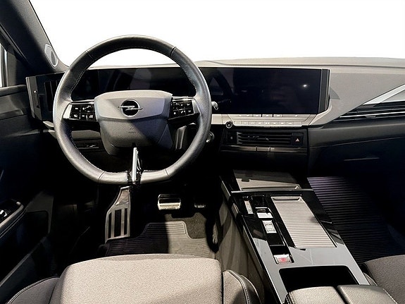 Opel Astra 6 of 15