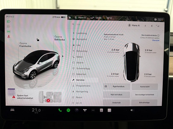 Tesla Model Y 26 of 27