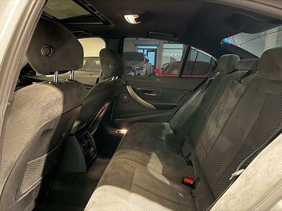 BMW 320 14 of 22
