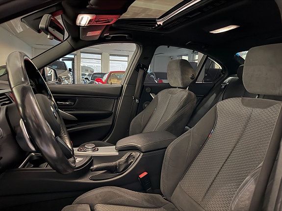 BMW 320 13 of 22