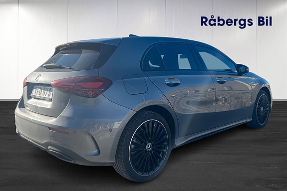Mercedes-Benz A250 e 4 of 5