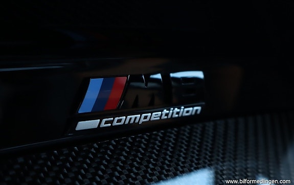 BMW M8 21 of 27