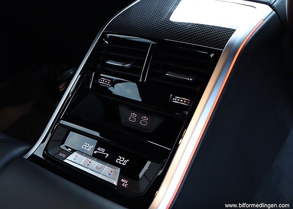 BMW M8 14 of 27