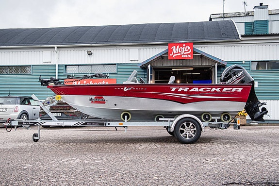 Tracker Pro Guide V16 SC Mercury F80 - Black Weekendpris