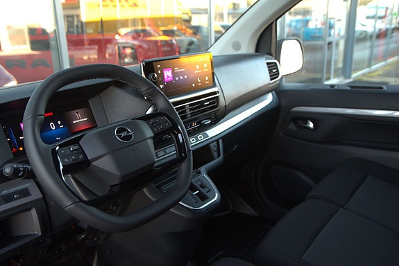 Opel Vivaro 10 of 14