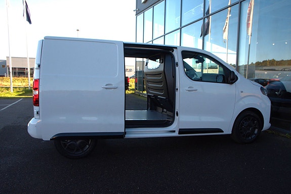 Opel Vivaro 9 of 14