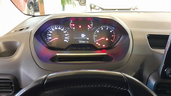 Peugeot Partner 11 of 16